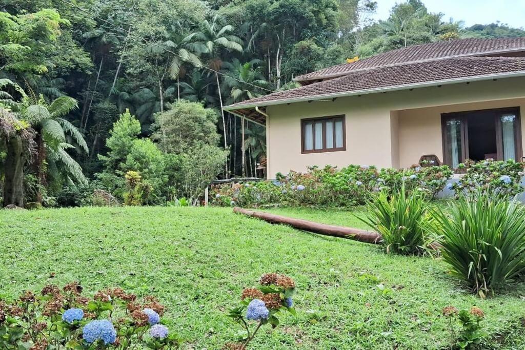 Sitio Som Das Aguas Benedito Novo Екстериор снимка