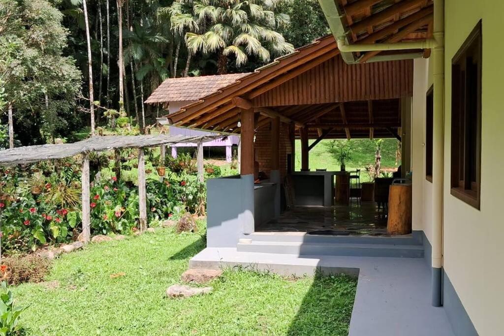 Sitio Som Das Aguas Benedito Novo Екстериор снимка