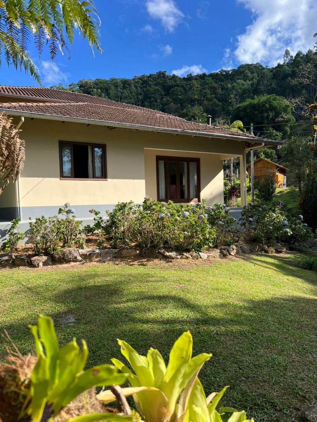Sitio Som Das Aguas Benedito Novo Екстериор снимка