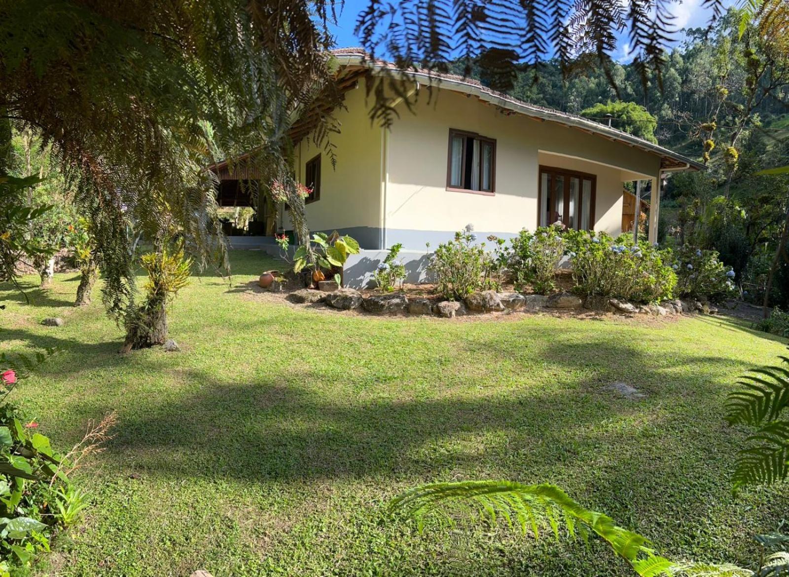 Sitio Som Das Aguas Benedito Novo Екстериор снимка